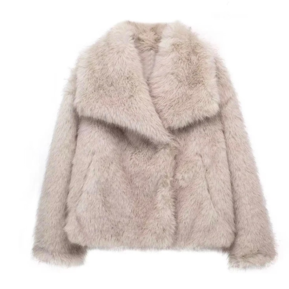 Luxe Vintage Ferryhill Faux Fur Beige/Gray - NWT